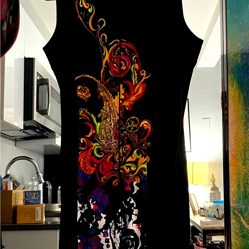 NWOT Eva Varro STUNNING black sleeveless dress with GRAPHIC ART…VERY COOL 😎